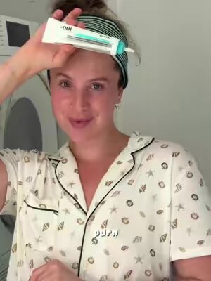 The BEST cream for dehydrated skin! The 🔑 to a healthy glow is a healthy skin barrier!! Link in my bio so you can get your hands on it! 🫶🏼 @anua_global #glassskin #antiaging #koreanskincare #anuapdrn 