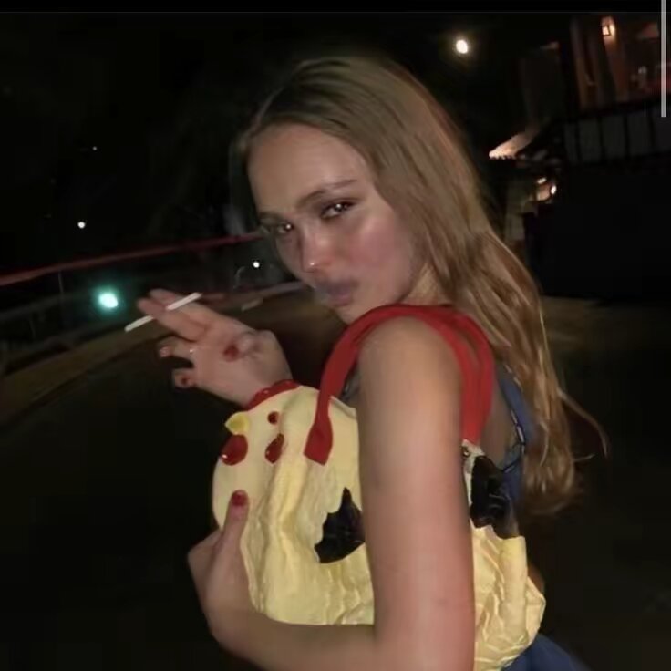 𝑒