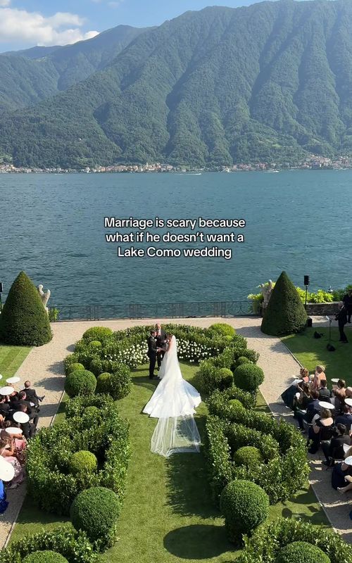 A Lake Como wedding is a must 🙌🏼 #lakecomo #lakecomowedding #weddingday #italy #italywedding #bride #bridal #bridaltiktok #bridesmaids #weddingdress #beccabloom #villabalbiano #2025bride #2026bride #engaged #wife #husbandwife #husband 