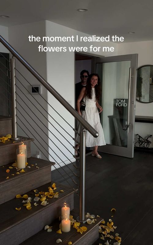 LOL at my sister accidentally walking in first  a combination of pure shock, confusion, starting to analyze how we got to this point, butterflies and ????? all in one moment 😂😂  Best surprise proposal ever 🥹🥹 I had NO idea. #surpriseproposal #proposal 