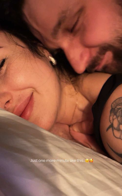 Just one more minute like this 🥰 #mrmrs_price_story #viral #couplegoals #fyp #relationship 