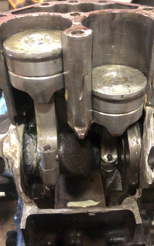 How a little two cylinder works! Pretty cool! #dieselmechanic #fyp #satisfying #cool #mechanic
