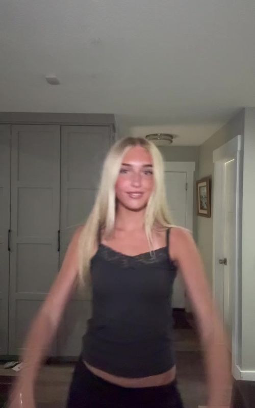 New dance to learn! #dancestolearn #dancetrend #dance #blonde 