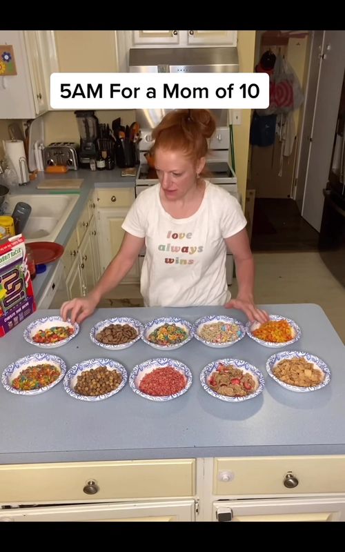 POV Your 10 kids all like different cereals. What’s your favorite cereal? #Breakfast #9to5 #BigFamily #MorningRoutine