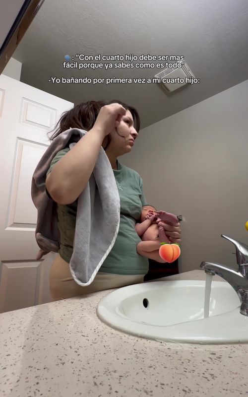 Todo bajo control 🙂👍🏻 #momlife #newborn #newbornbaby #momof4 #humor 