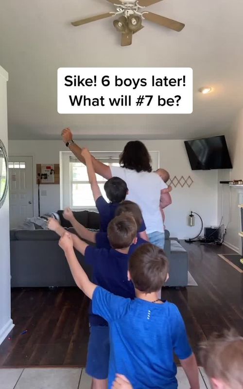 Ultimate boy dad #HoldMyMilk #fyp #foryou  #momdad #baby #familythings #bigfamily #foryoupage #pregnant #boydad #dadtok #momtok