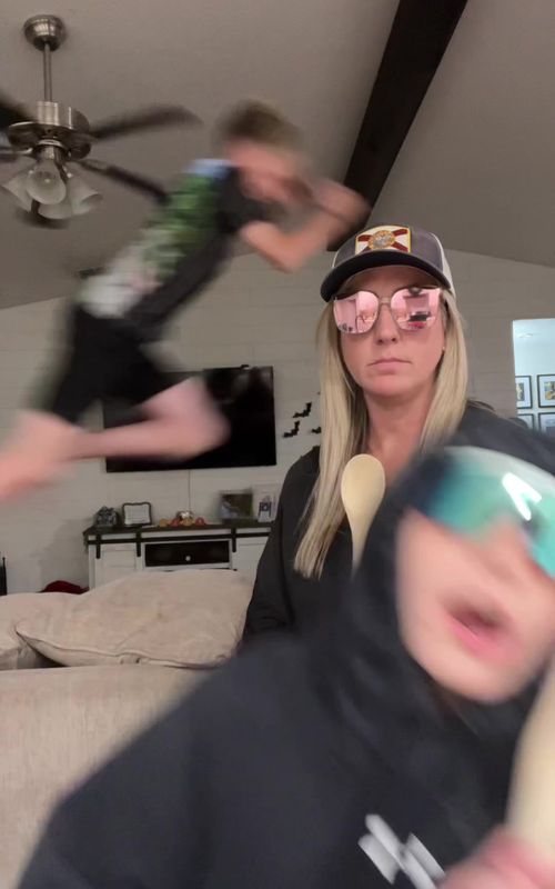 Late night shenanigans with the kids @🌴⚾️Hayden🏟️✝️ @thegirllovesMeganMoroney!!!!!! #dilemma #tiktok #trend #music #funny #parenthumor #fyp #viral #trending #humor #trio #momandkids #momandkidstiktok #momandkidstok #parentsoftiktok #kidsoftiktok #momandson #momanddaughter 