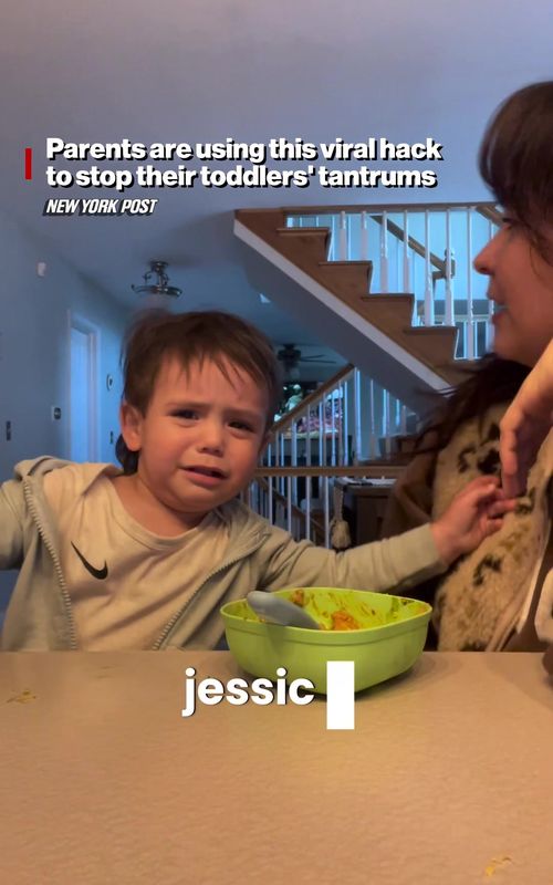 An amusing new parenting trend is going viral online, with parents discovering a weird hack to get their toddlers to calm down from a tantrum. 😆 Parents are sharing videos of them shouting the name “Jessica” while their child is in the middle of a meltdown — and it mostly works to stop kids from crying and screaming.