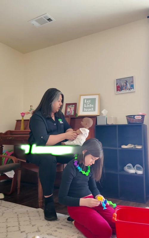 Never force your child to share!  Do this instead …#parentingtips #parenting 