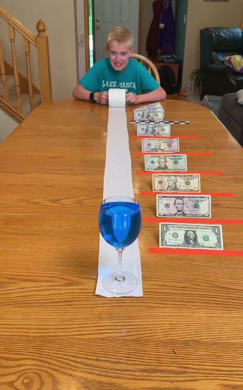 Don’t break the Toilet Paper 🏆 #game #challenge #familytime 