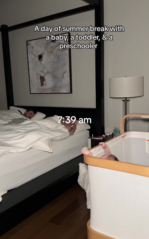 Anything to keep them busy #moms #momlife #parents #family #momsoftiktok 