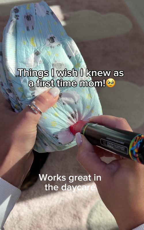 Things I wish I knew as a first time mom! Mom hacks and tips🥹 #momhack #babies #useful #LifeHack #MomsofTikTok 