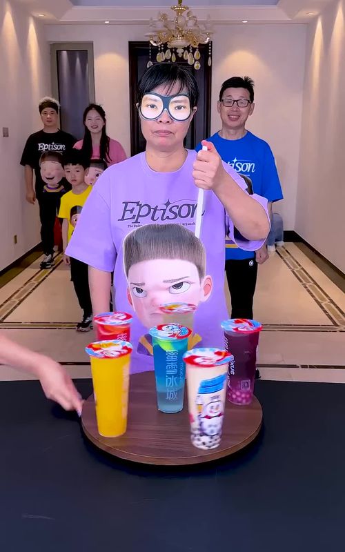 🤣🤣🤣#familychallenge #funnygame #funny #partygame #viralvideo 
