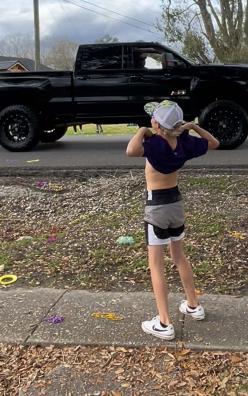 When you’re built like a snack, but feel like a bodybuilder  #sonsoftiktok #mardigrasparade #prayforme #funnykids #soncomedy 
