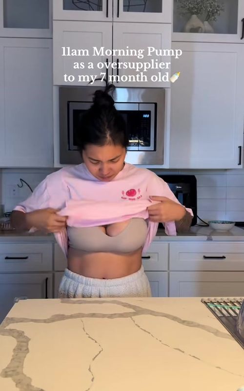 Most satisfying part of the mornings☀️✨ these days had my body working OT #pumpingmom #momoftiktok #breastmilk #realisticmomlife 