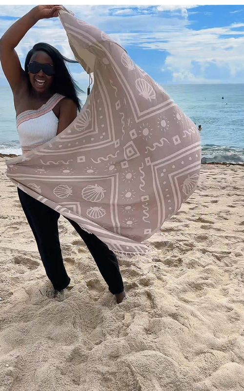 Sand Cloud 2-in-1 Turkish cotton towel bag! The best towel for summer beach days & vacations! 🏖️  #sandcloud #towel #beach #summeressentials #tiktokshopcreatorpicks