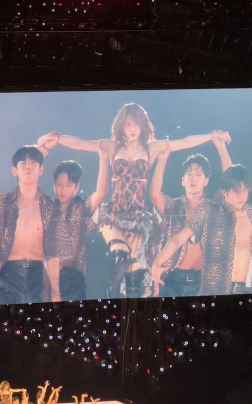 MOMO🩷 TWICE THIS IS FOR WORLD TOUR JAPAN Day 2 . #twice #twice_thisisfor_world_tour #once #thisisfor #momo 