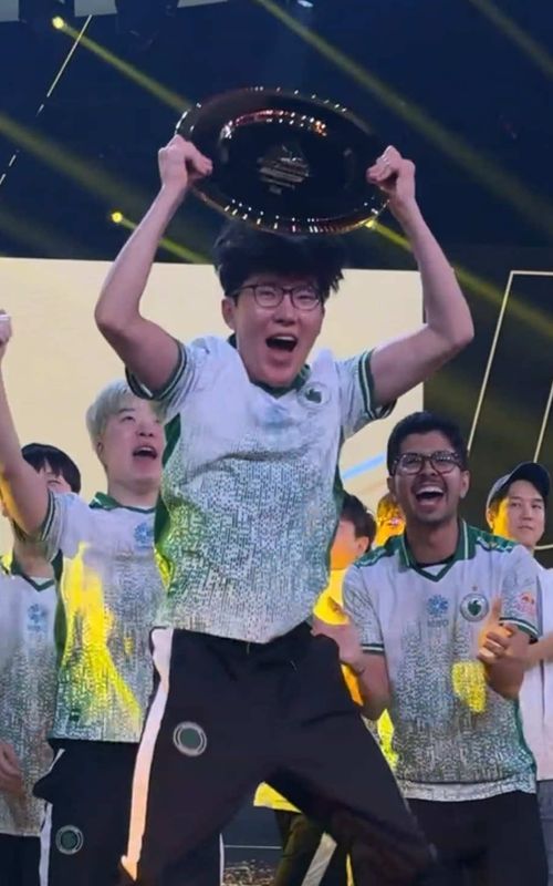 Falcons on top 🦅🔝 Overwatch 2 at EWC 2025 champions: Team Falcons #overwatch2 #overwatch #ewc #esportsworldcup #gaming #gamingontiktok