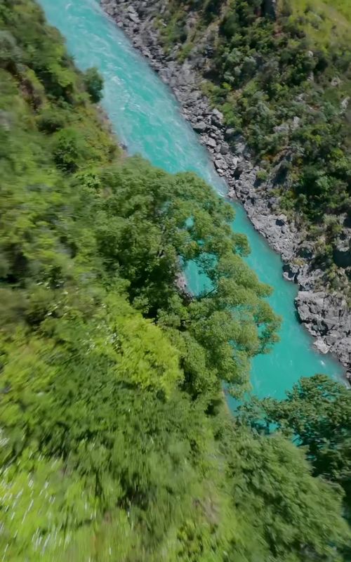Had to commit early on this one 😬 #nature #chill #relax #fpvdrone #adventure 