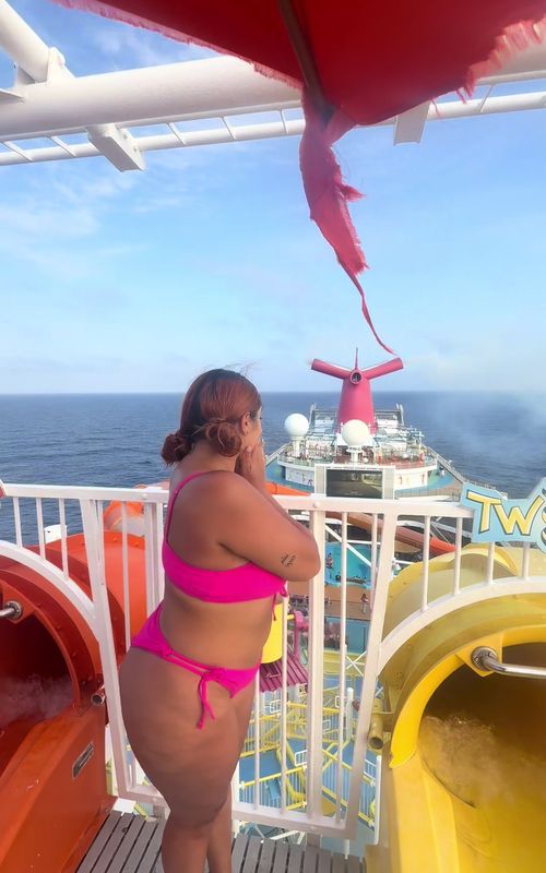girl this was so scary 🥲 #solocruise #carnivalcruise #solotravel #kaay_dawggg 