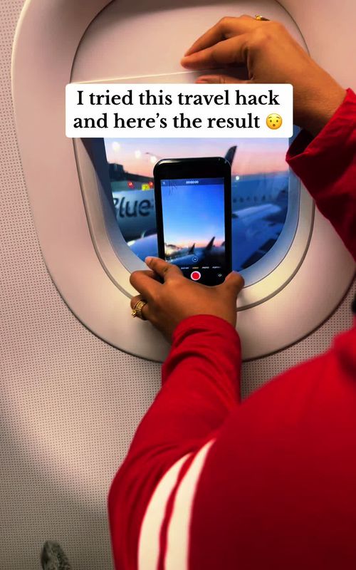 Put your phone in the plane window during take off or landing for the perfect view😍 #planehacks #christmasvacation #traveltiktok #familytime 