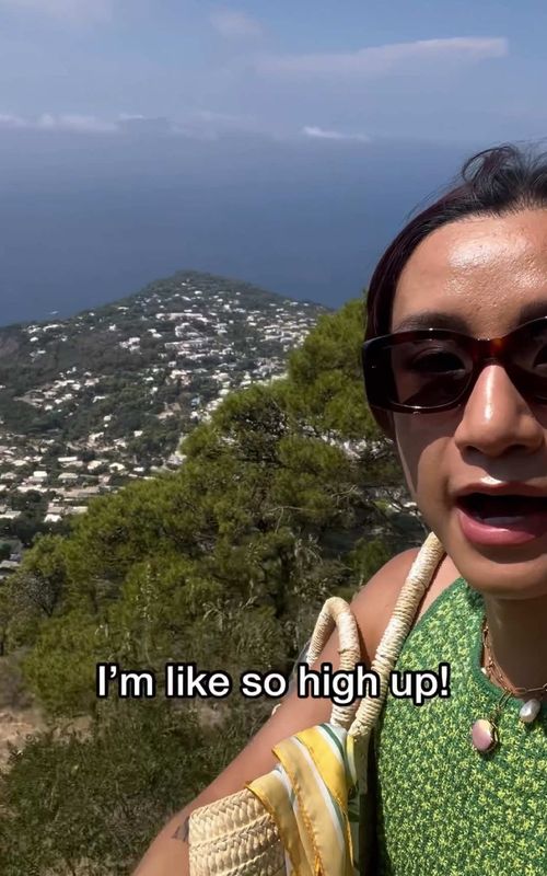 Reposting my most viral video from each country I’ve solo traveled to counting down to my 5th international solo trip! Destination reveal this Friday 😘 Today we take a walk down memory lane of my fourth country in my Wanderlust Era, ITALY!