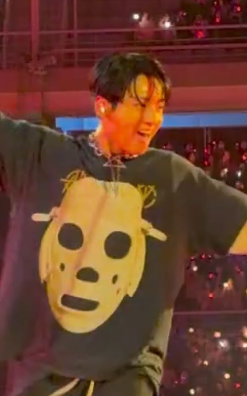 Jungkook power FYAAA~ Arirang Tour In Goyang Day 2 #taehyung #btsconcert2026 #btsarmy #btsworldtour_arirang #jungkook  video is just edited and re-uploaded, credit 🎥 to owner for the video (cr 0518X) 