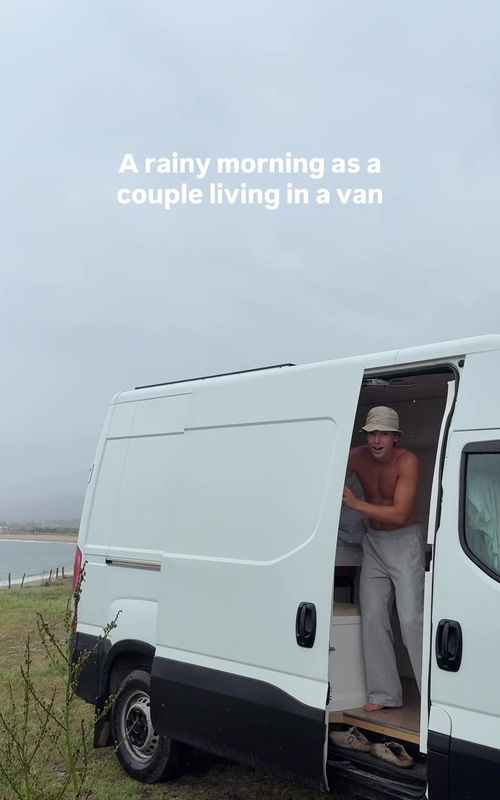 Send this to someone that would love vanlife, even tho its raining😆🥞