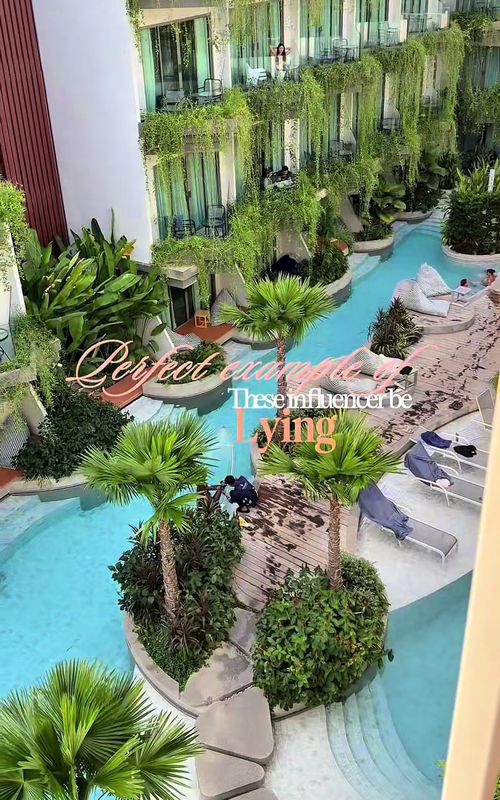 The panwaburi hotel in Phuket Thailand was such a let down .. I felt like I was in a motel it was not as clean or put together the staff didn’t really care .. they charge me for ice yall ICE … the room had an awful smell im glad we only stayed for 2 nights I wouldn’t recommend at all #panwaburibeachfrontresort #thailand #phuket #girlstrip #viral 