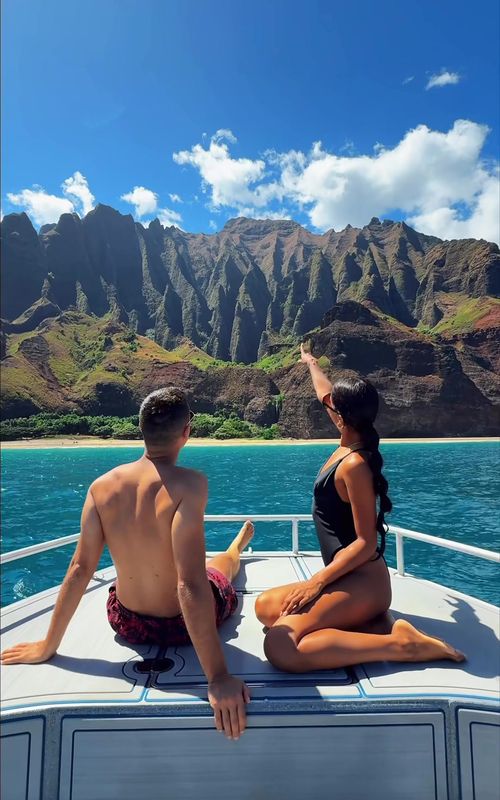 Promise we will go to Hawaii together someday 🌺🏝️👇🏻 Hawaii is one of my favorite places in the world and picking which island to visit could be challenging. Here is a short guide to help you pick: 1️⃣ Big Island (Hawaiʻi Island) An island of pure variety. See active volcanoes inside Hawaiʻi Volcanoes National Park, wander lava fields that feel otherworldly, and relax on beaches with black, white, or even green sand. 2️⃣ Maui Waterfalls, bamboo forests, and endless views. Drive the iconic Road to Hana for cliffside curves and cascades, swim beneath hidden falls, or catch sunrise above the clouds at Haleakalā National Park. 3️⃣ Kauai Home to the legendary Nā Pali Coast,towering ridgelines best seen on a sunset catamaran, a helicopter ride, or from the Kalalau Trail. Explore hikes like Awa’awapuhi or Sleeping Giant, then unwind on beaches tucked beneath emerald mountains. It’s Hawaii at its wildest. 4️⃣ Oahu City energy meets island adventure. Wander Honolulu’s food scene, relax on Waikiki, then escape to ridge hikes like the Koko Crater Stairs or Lanikai Pillbox. Surf breaks, turquoise water, and sunset vibes everywhere. 5️⃣ Molokai Quiet, grounded, and deeply local. Meet some of the warmest communities in Hawaii, explore the soaring sea cliffs of the north shore, or visit the historic Kalaupapa Peninsula for a glimpse into the island’s past. A slower, more authentic escape. Hawaii | Oahu | Maui | Kauai | USA | Travel | Roadtrip | National Park | Hiking | Waterfalls | Travel Guide | Travel Inspiration  . #kauai #travel #hawaii