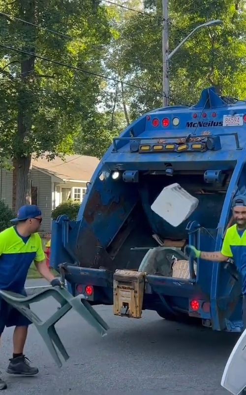 #technologyworker #us #foryou #fyp #viralvideo #garbagetruck