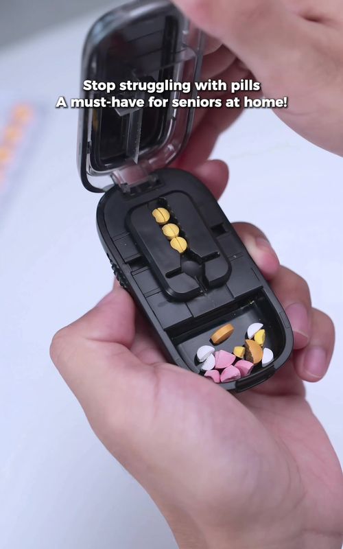 It can split pills into halves or even quarters, if you’ve got seniors at home, this is a must-have. #pill #homeaccessories #pillbottles #healthgadgets #cuttingtools #tiotokmadmebuyit #tictokshopping  #dealsforyoudays #tictokviral #freeshipping #tictok #shopping #usefulgadgets #useful #medicine #pillcutter #medicinecutter #PillStorage #segmentation #Slitter #Cutter #PillCutter #StorageBox #PillSplitter #everydayessential #TikTokShopFallDealsForYou #christmasgiftideas  #tictokshopblackfriday  #TikTokShopRestock 