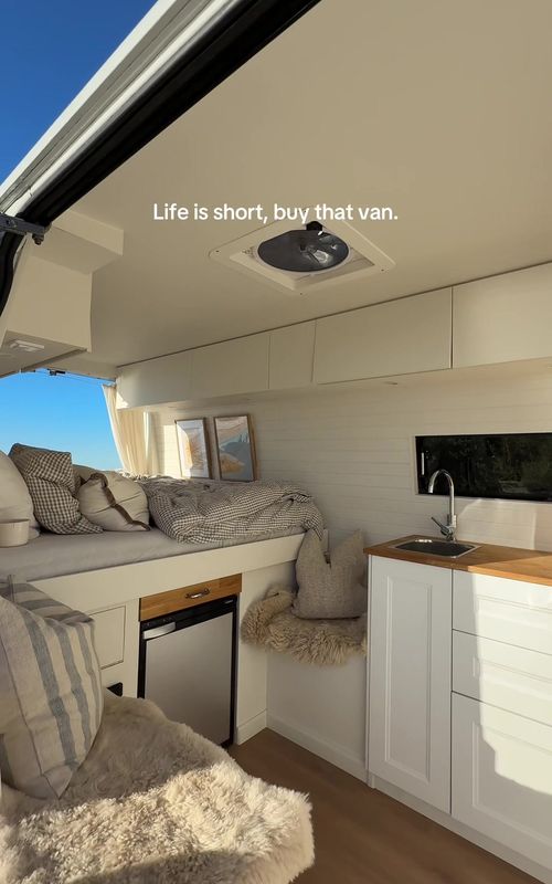 Take this as a sign to buy that van! 🚐☀️🏝️ #couple #van #vantour #vanlife #travel 
