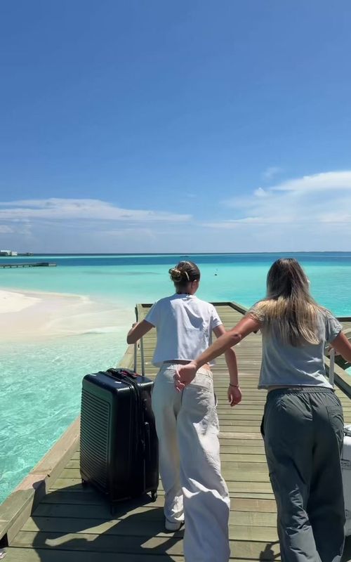 we are just happy to be here #maldives #travel #fyp 