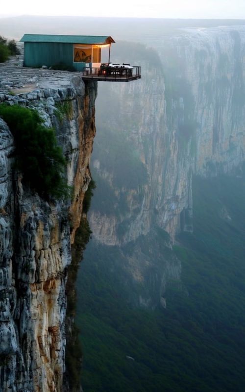 Cliffside Cafe with Breathtaking Valley Views 🌿☕ #cliffsideviews #nature #travelbucketlist 