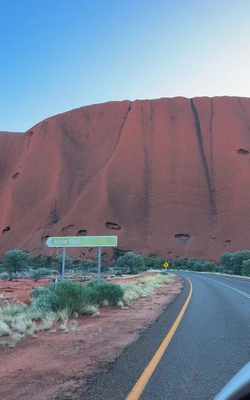 Road trip ✨ #uluru #australia