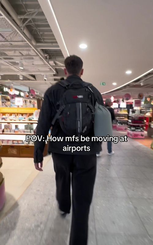 Anyone else relate??  @eli 🍓                                               #travel #airport #fyp #joke 