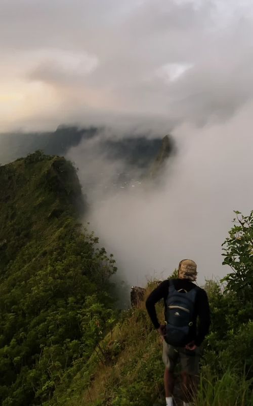Heavenly #fyp #nature #sunrise #hawaii #travel 
