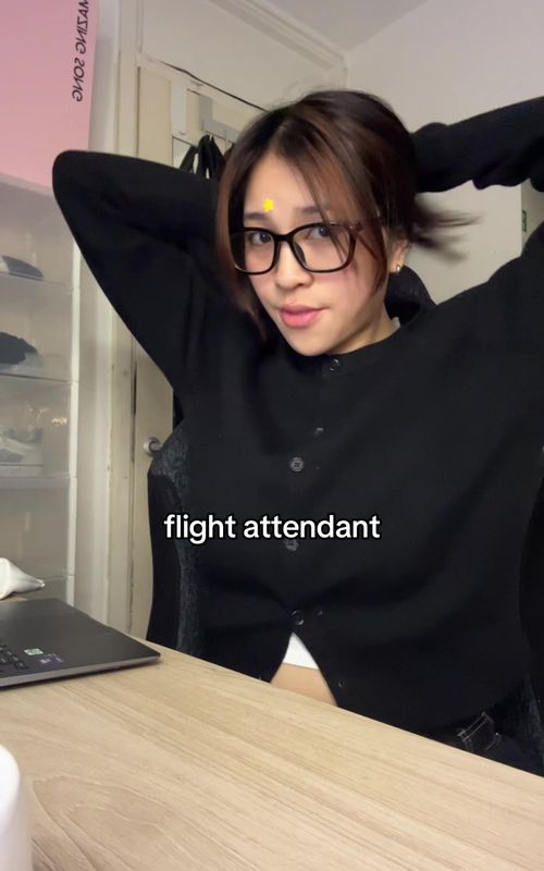 What I tell to all of my friends to help them save money  #cheapflights #travelhacks #savingmoney #traveling #flightattendant 
