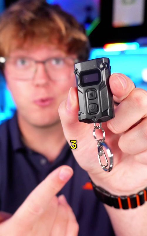 this tiny flashlight is actually insane 🔦 wait for the outdoor test! #Tech #gadget #flashlight #edc #nitecore 