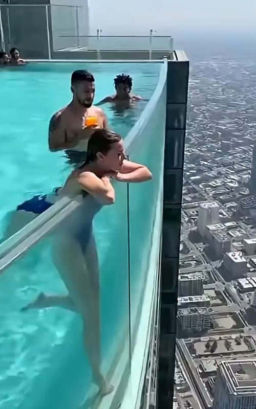 Infinity Pool FAILURE 💯🔥🔥🔥 #invention #science #worldtech #sciencemyth #star #instatech #amazing #magic #physics #robot #interesting #technology #worldofengineering #innovation #talkwidtech #Gadgets #research #machine #engineer #engineering #bostondynamics #atlas #robotic #ai #artificialintelligence #future #game #iloverobots #amazing #hightechlowlife