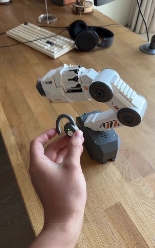 This toy is way morn fun than I expected. Pretty sure dads are gonna end up playing with it more than the kids#toys #coolgadgets #techtoys #giftideas #tiktokshopspringglowup 