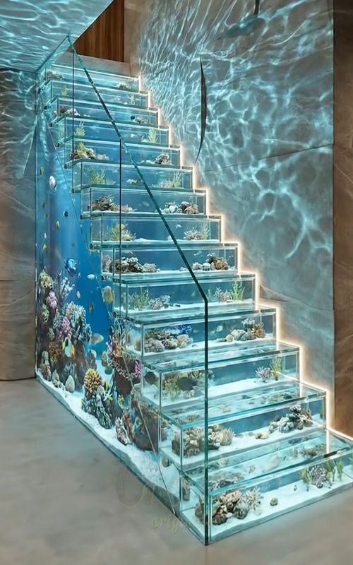 Luxury Aquarium Staircase