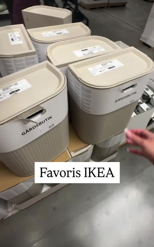 IKEA IDEAS 💡 ✨ Simple, smart, and sooo satisfying! These IKEA faves from @lila_drila are tiny helpers that make a BIG difference 💪💫 Perfect for the kitchen 🧂, bathroom 🛁, or organizing any part of your home 🧺 – her picks are a total game-changer! 💖 Meet @lila_drila – her content is full of clever, beautiful ideas that make everyday living easier 🏡💕 🛍️ Featured faves from her reel: • 🗑️ FARM STORE bin • 🧼 VARIERA support • ♻️ HALLBAR bin • 📦 UPPDATERA drawer organizer • 🍽️ UPPDATERA dish organizer • 🫙 HALVTOM oil bottle 🧠 Small things = big impact ✨ Go check her out and get inspired! 💫💕 ⸻ IKEA IDEEN 💡 ✨ Einfach, clever und sooo praktisch! Diese IKEA-Favoriten von @lila_drila sind kleine Helfer mit großem Effekt 💪💫 Egal ob Küche 🧂, Bad 🛁 oder einfach für mehr Ordnung im Alltag 🧺 – ihre Auswahl macht den Unterschied! 💖 Lernt @lila_drila kennen – Ihr Content ist voller smarter Inspiration für euer Zuhause 🏡💕 🛍️ Ihre Favoriten im Reel: • 🗑️ Mülleimer FARM STORE • 🧼 Halterung VARIERA • ♻️ Mülleimer HALLBAR • 📦 Schubladen-Organizer UPPDATERA • 🍽️ Geschirr-Organizer UPPDATERA • 🫙 Ölflasche HALVTOM 🧠 Kleine Dinge, große Wirkung ✨ Unbedingt reinschauen und inspirieren lassen! 💫💕 ⸻ #ikea #ikeahacks #ikeafinds #ikeafavorites #homeorganization #kitcheninspo #bathroomorganization #organizationhacks #minimalhome #tidyliving #uppdatera #halvtom #variera #ikeastyle #interiordetails #ikeahacksandideas