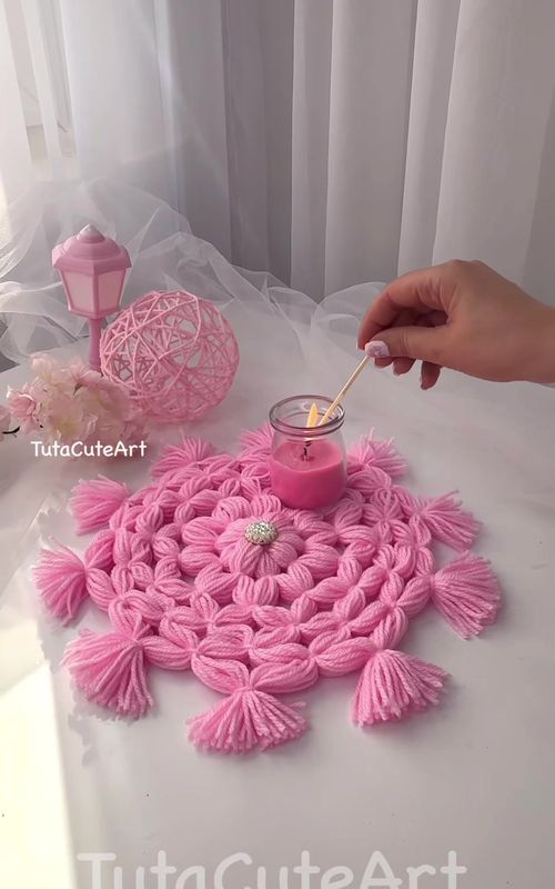DIY Cute Yarn Table Mat #diy #craft #tutacuteart #diycraft #handmade 