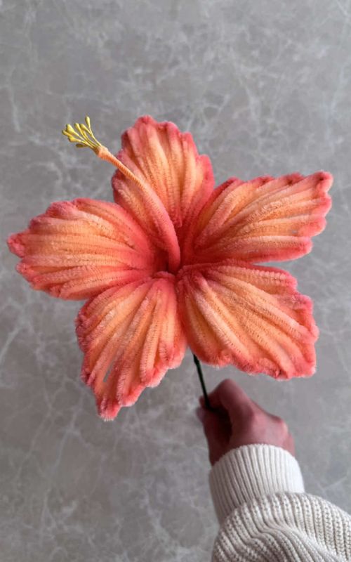 Pipe cleaner hibiscus tutorial 🌺💖🍊 #pipecleanerflowers #diy #craftideas  cute craft handmade room decor inspiration 