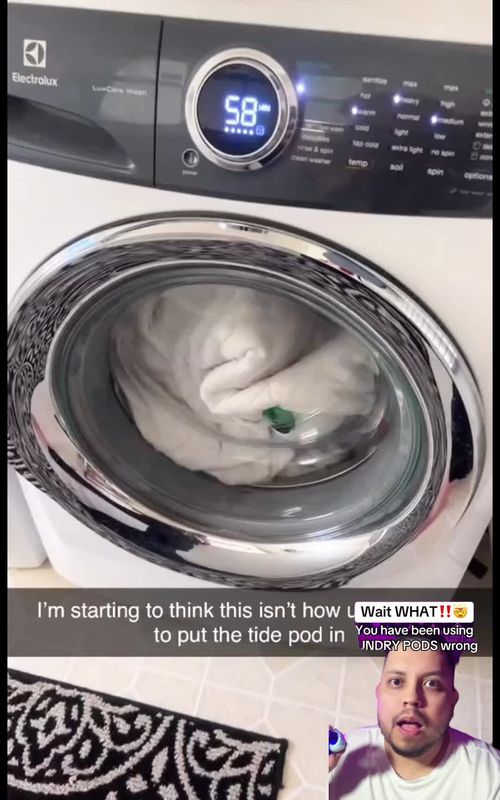 OMG you have been using laundry pods wrong… #waitwhat #laundrytok #lifehacks #laundryhack #mindblown