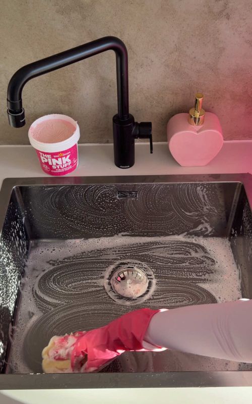 asmr long sunday cleaning reset 🎧🧺💞🫧 nothing better than starting a new week in a clean home 🫶🏼 @The Pink Stuff brand ambassador #sundayreset #asmrcleaning #CleanTok #cleaningmotivation #cleaningtips 