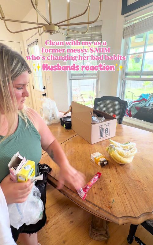 Clean with me and let’s hear the hubbys resction. I’m so grateful for this life. #cleanwithme #CleanTok #messymom @Clorox 