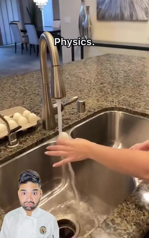 I tried viral TikTok hack 👨‍🍳 physics 😳